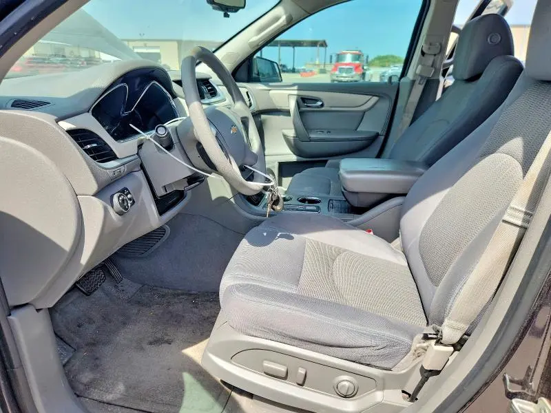 2015 CHEVROLET TRAVERSE LS  