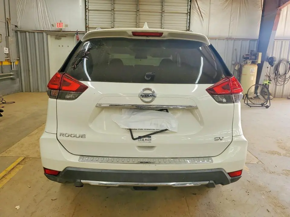 2017 NISSAN ROGUE SV  