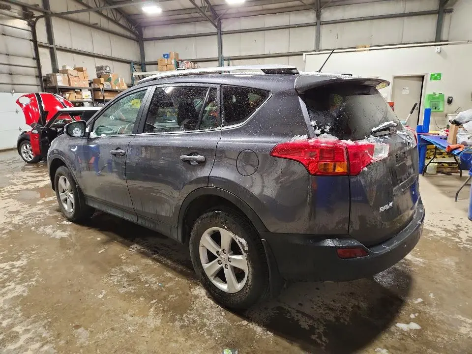 2014 TOYOTA RAV4 XLE  
