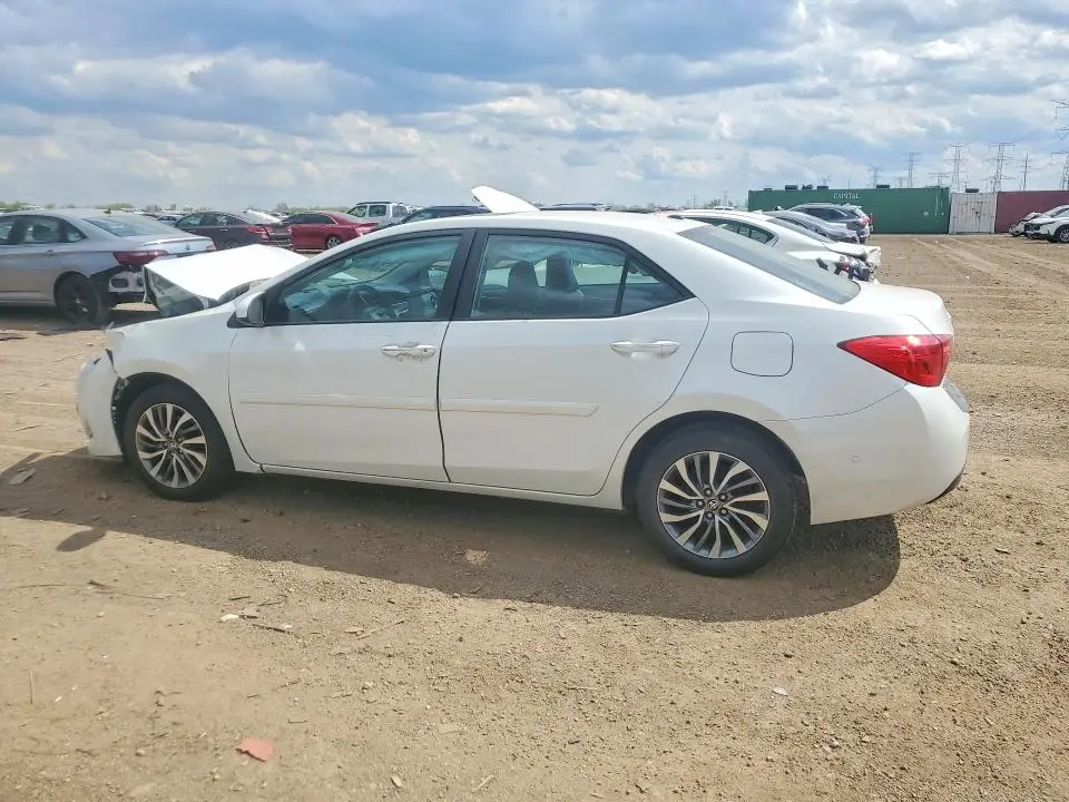 2017 TOYOTA COROLLA XLE  