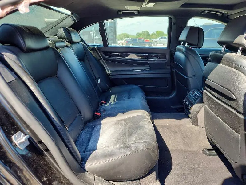 2015 BMW 750 LXI  