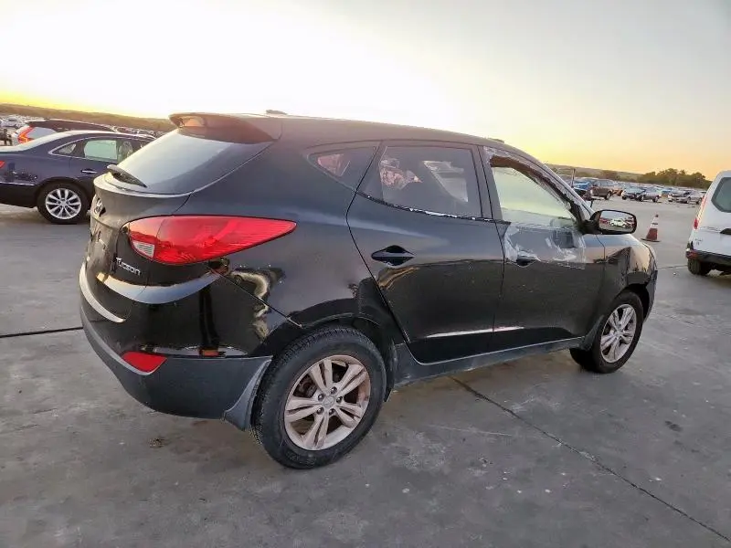 2010 HYUNDAI TUCSON GLS  