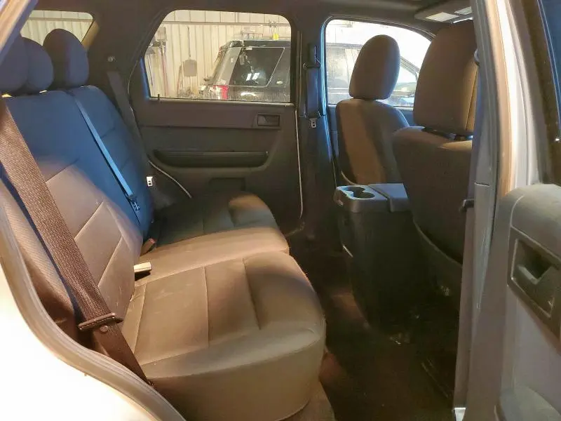 2011 FORD ESCAPE XLT  