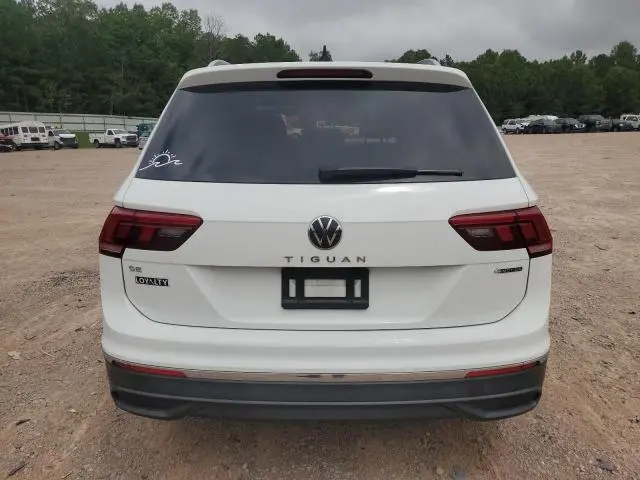 2022 VOLKSWAGEN TIGUAN SE  