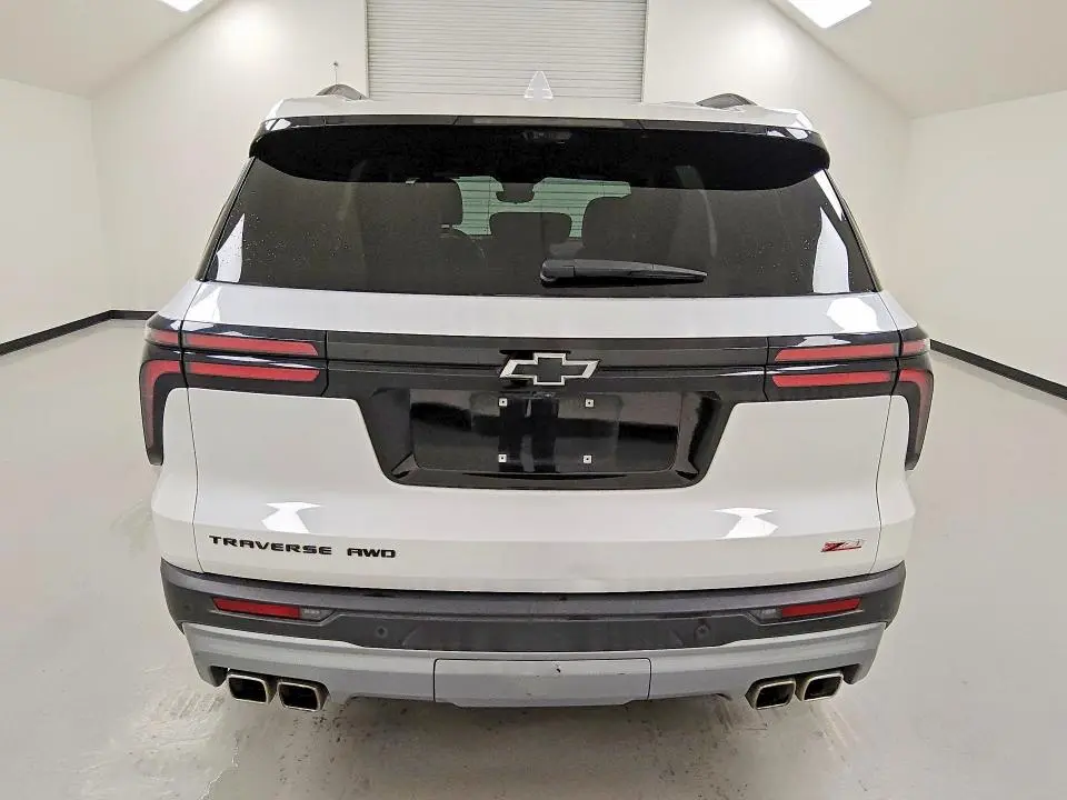 2024 CHEVROLET TRAVERSE LT Z71  