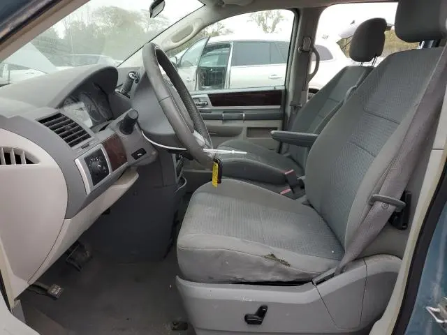 2010 CHRYSLER TOWN & COUNTRY TOURING  