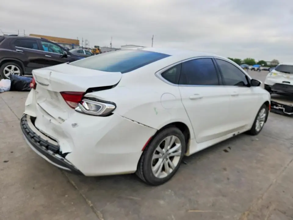 2015 CHRYSLER 200 LIMITED  