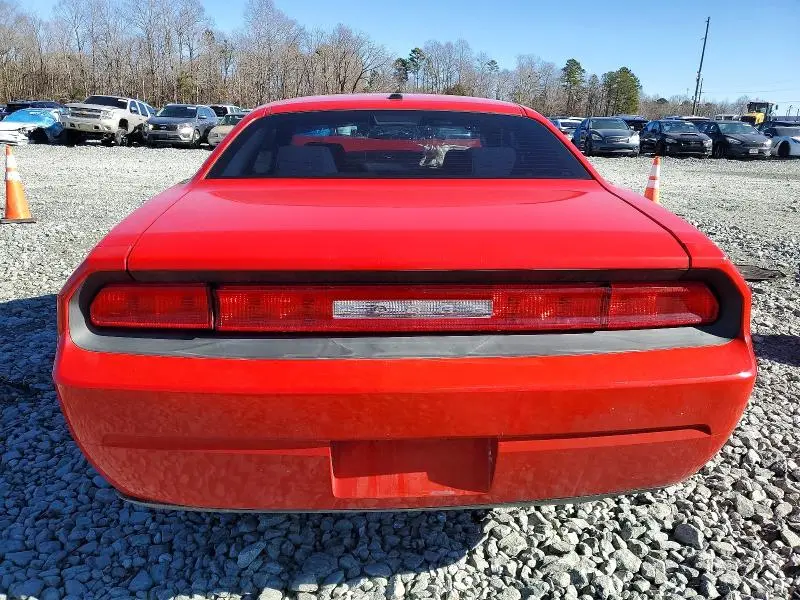2010 DODGE CHALLENGER SE  