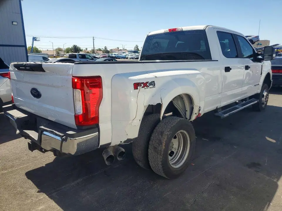 2019 FORD F350 SUPER   
