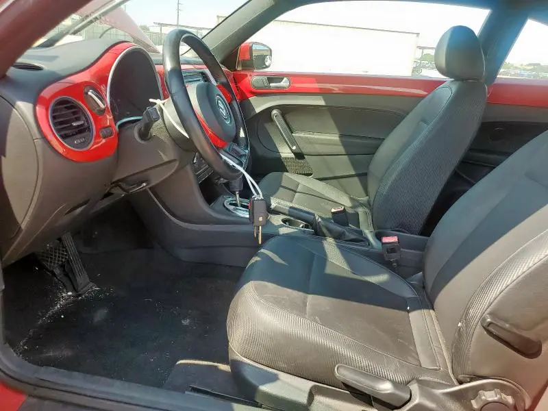 2012 VOLKSWAGEN BEETLE