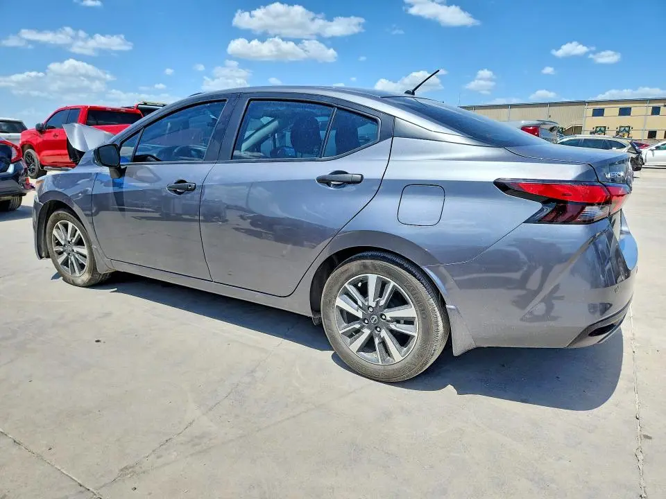 2024 NISSAN VERSA S  