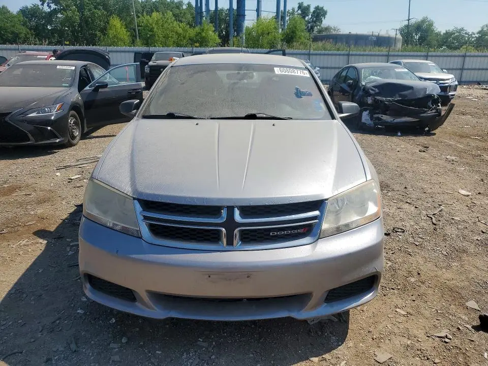 2013 DODGE AVENGER SE  