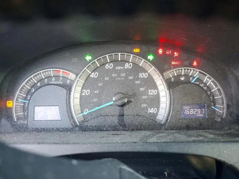 2012 TOYOTA CAMRY SE  