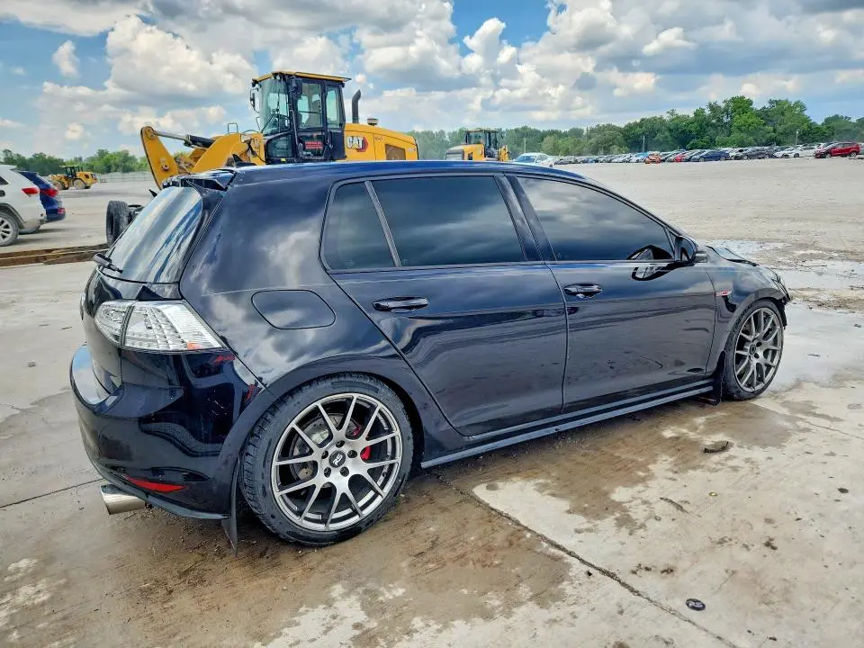 2015 VOLKSWAGEN GTI   