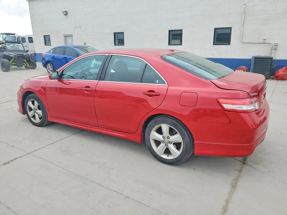 2011 TOYOTA CAMRY SE  