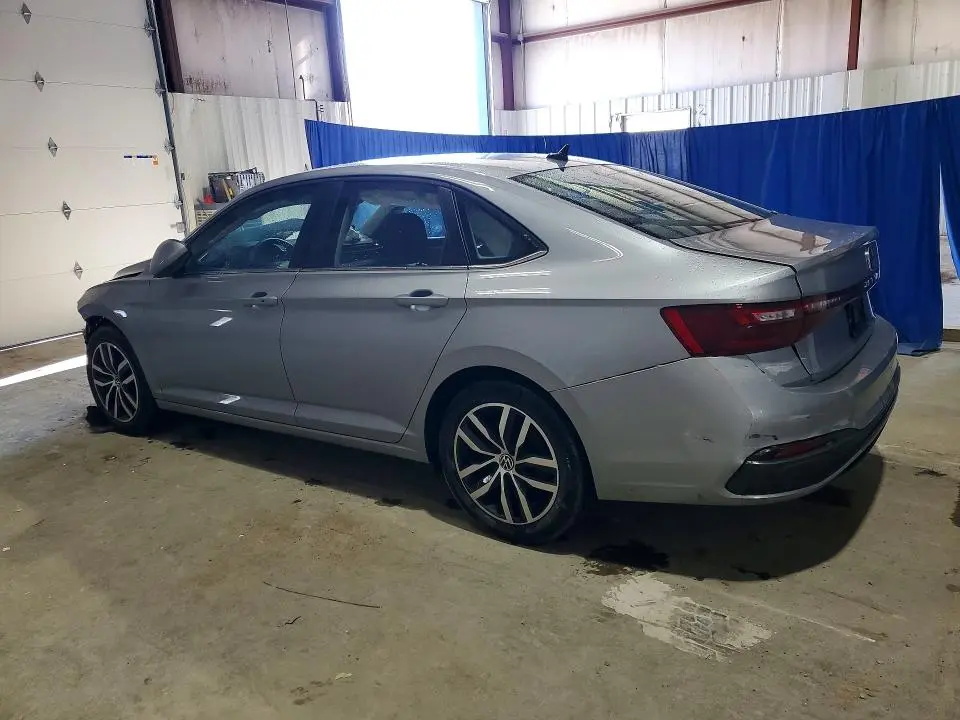 2025 VOLKSWAGEN JETTA SE  