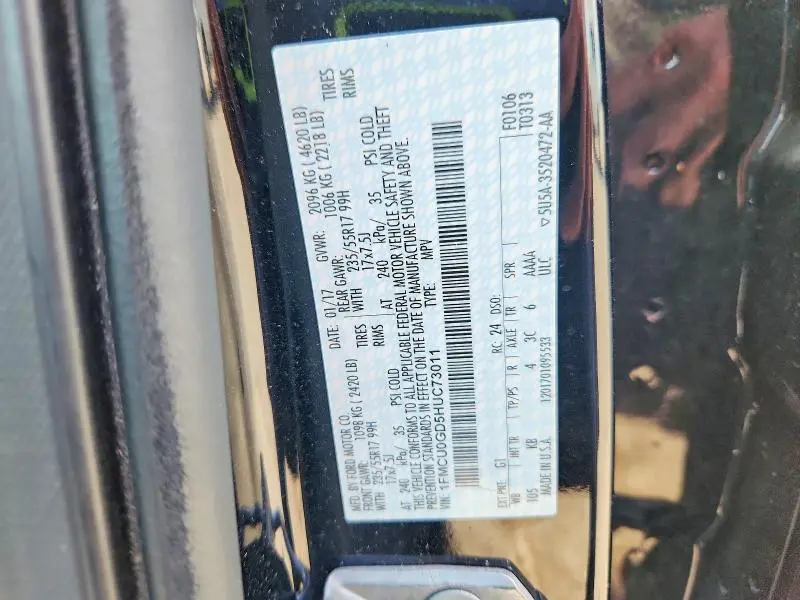 2017 FORD ESCAPE SE  