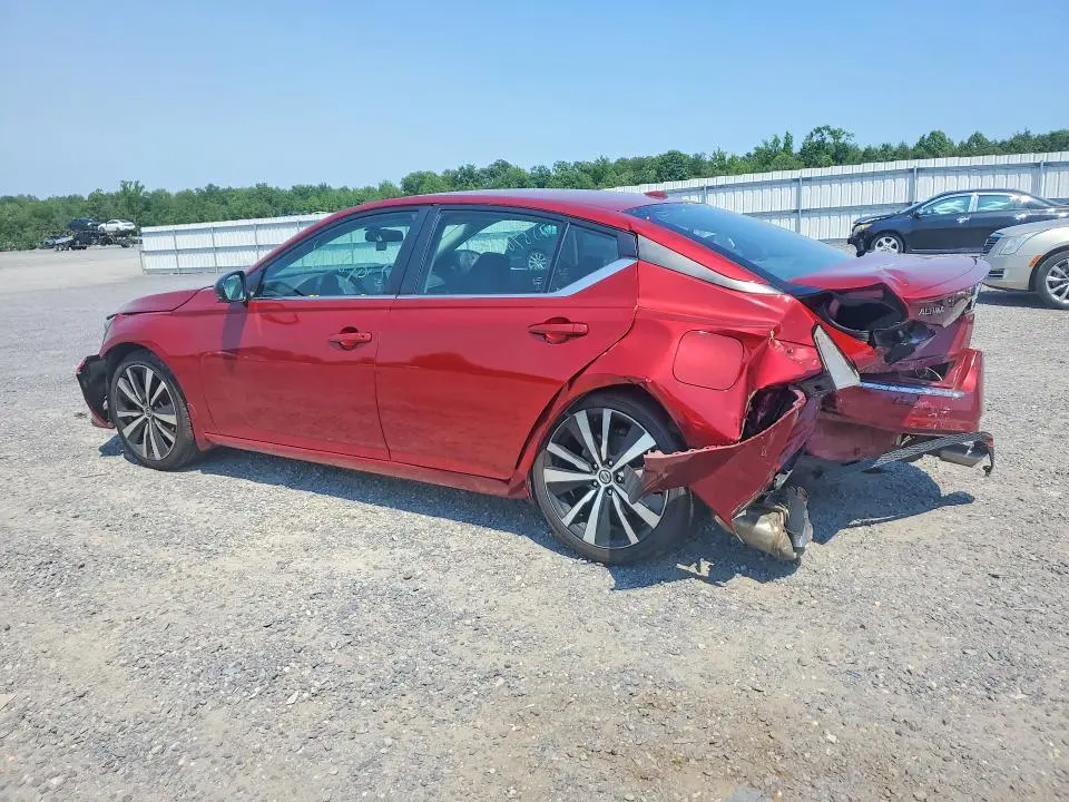 2021 NISSAN ALTIMA SR  
