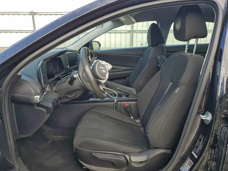 2022 HYUNDAI ELANTRA SEL  