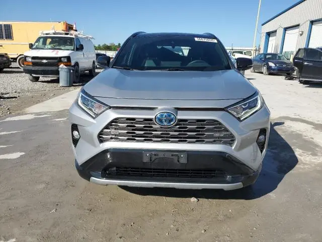 2020 TOYOTA RAV4 XSE