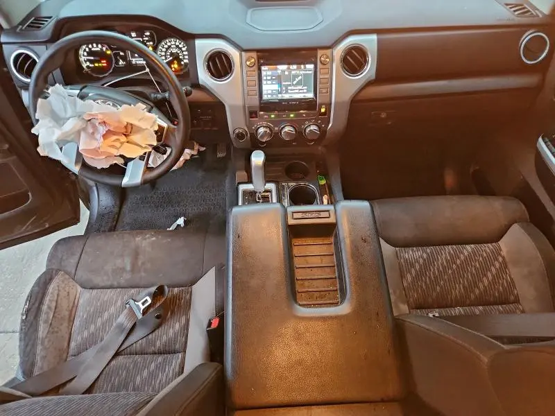 2018 TOYOTA TUNDRA DOUBLE CAB SR  
