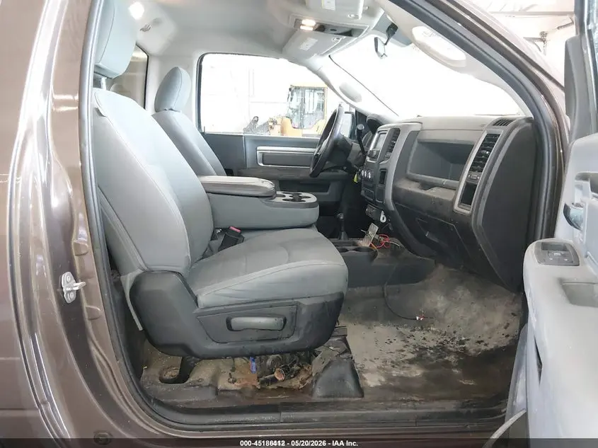 2018 RAM 2500 TRADESMAN  4X4 8' BOX