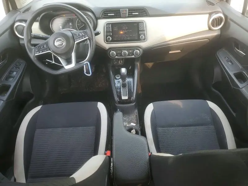 2020 NISSAN VERSA SV  