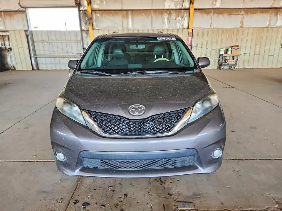 2014 TOYOTA SIENNA SPORT  
