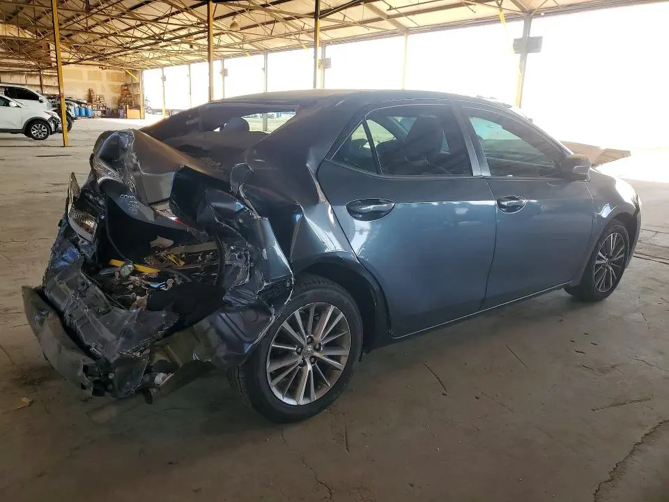 2015 TOYOTA COROLLA LE PLUS  