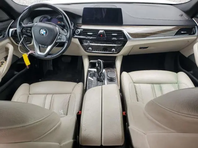 2018 BMW 530E