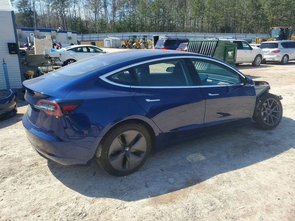 2018 TESLA MODEL 3   
