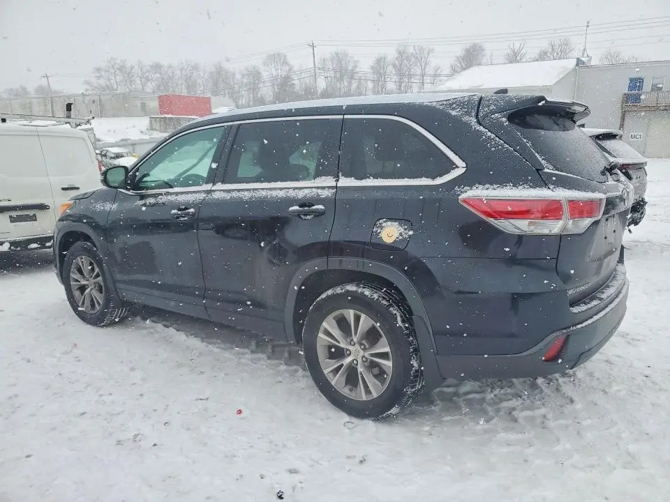 2015 TOYOTA HIGHLANDER XLE  