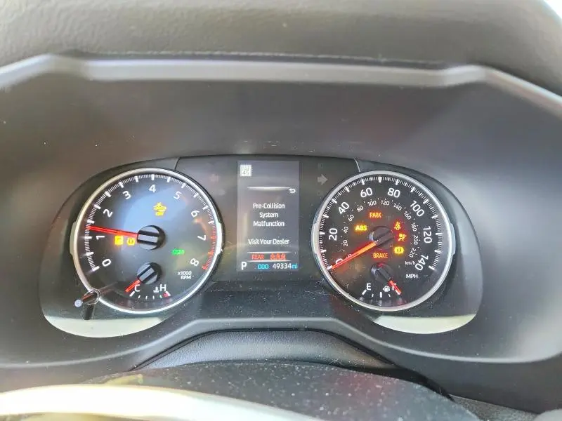 2022 TOYOTA RAV4 XLE  