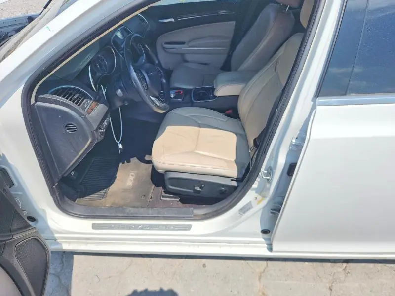 2017 CHRYSLER 300C   