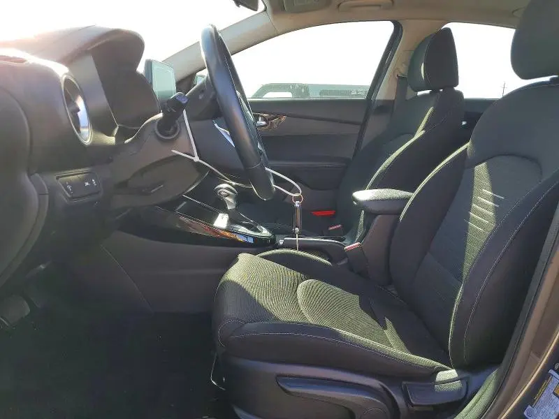 2019 KIA FORTE S  