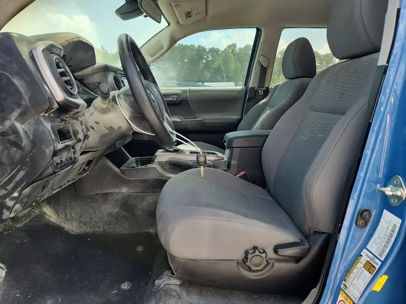 2019 TOYOTA TACOMA SR5  
