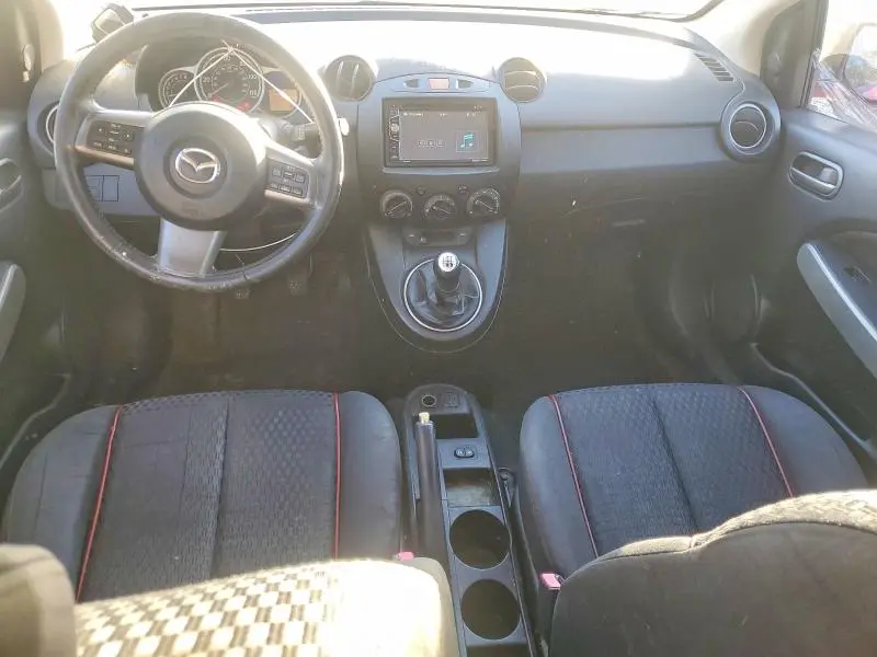 2011 MAZDA MAZDA2   