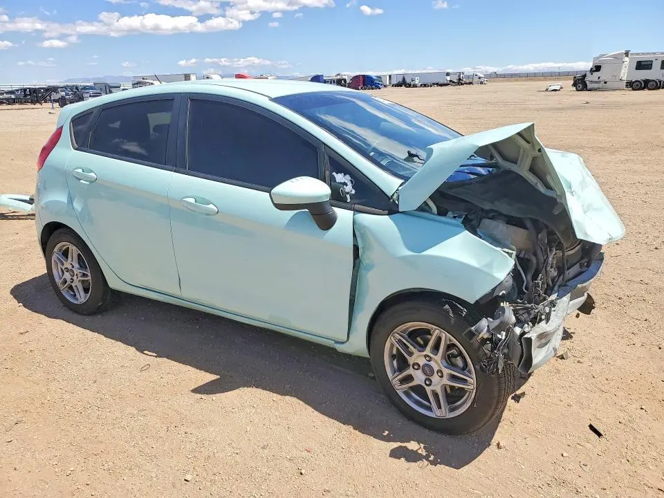2017 FORD FIESTA SE  