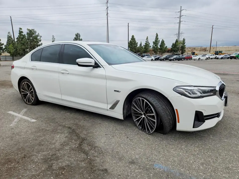 2022 BMW 530E   