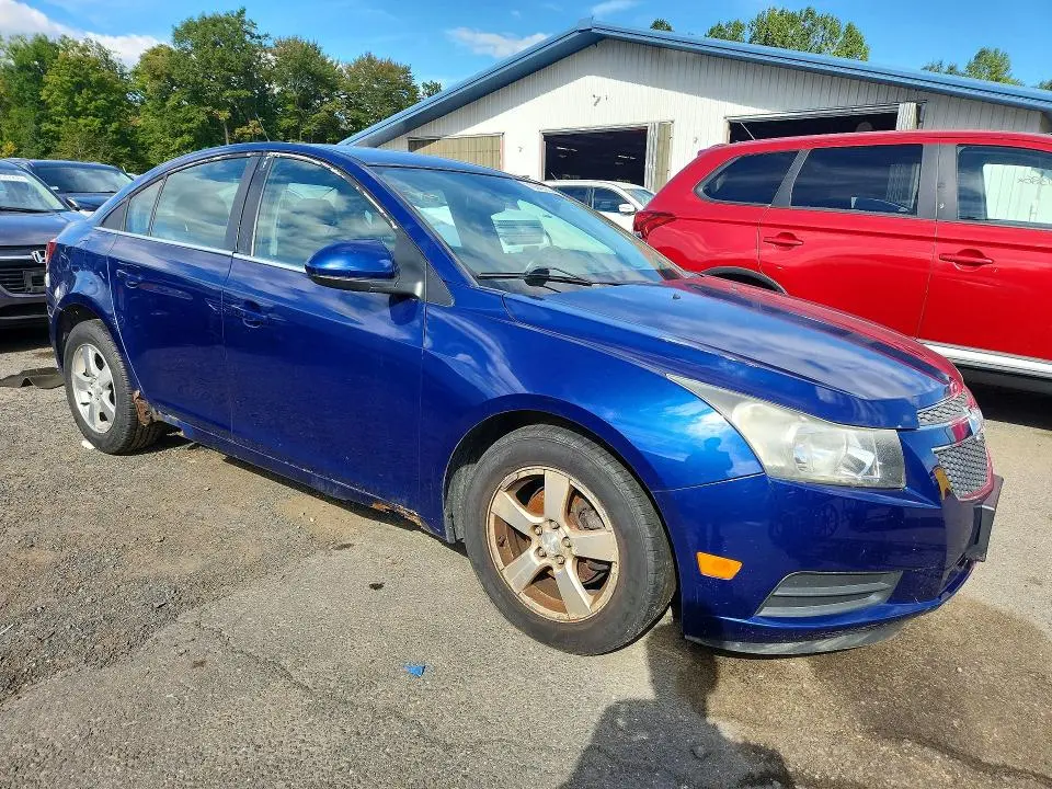 2013 CHEVROLET CRUZE LT  