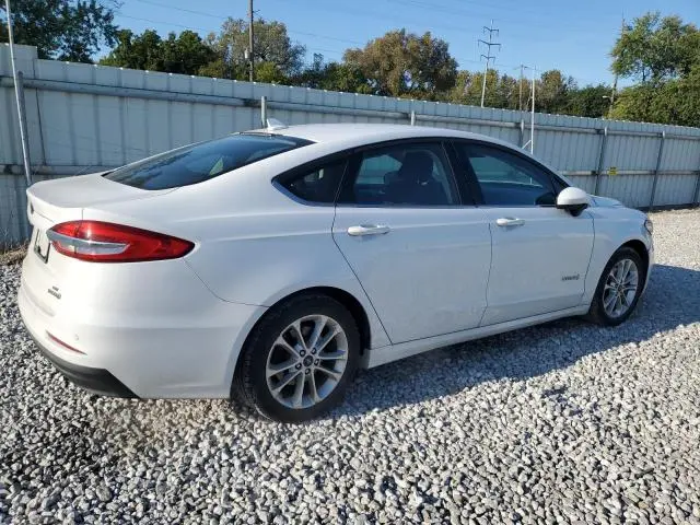 2019 FORD FUSION SE  