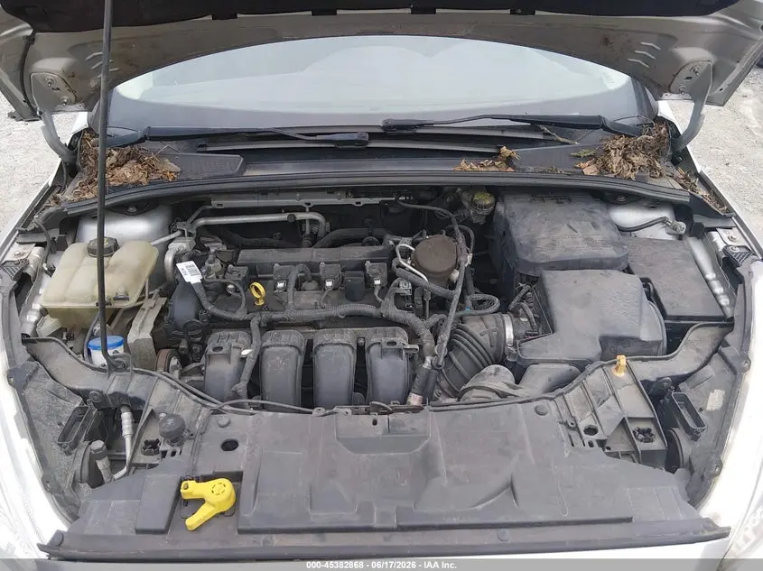 2015 FORD FOCUS SE