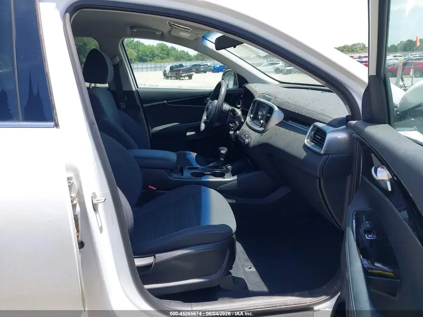 2019 KIA SORENTO 2.4L LX