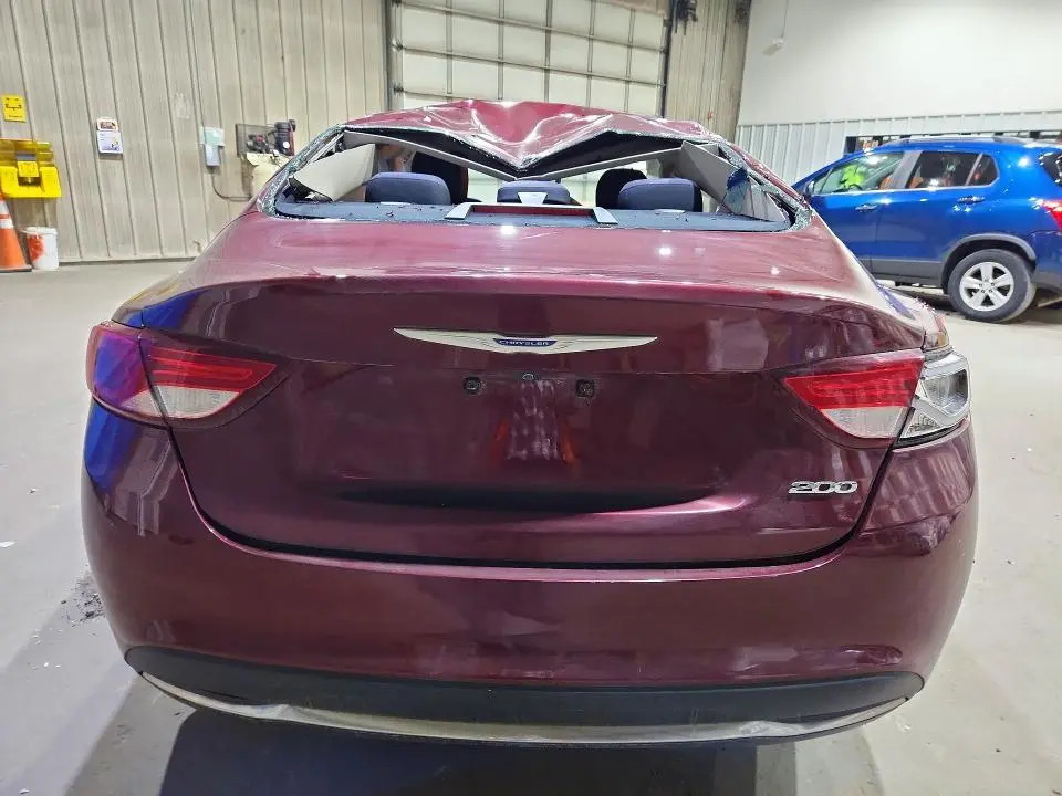 2016 CHRYSLER 200 LIMITED  