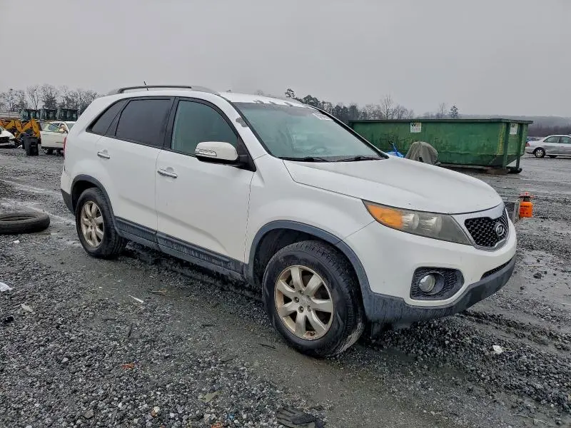 2011 KIA SORENTO BASE  