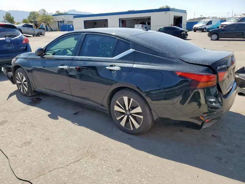 2022 NISSAN ALTIMA SV  