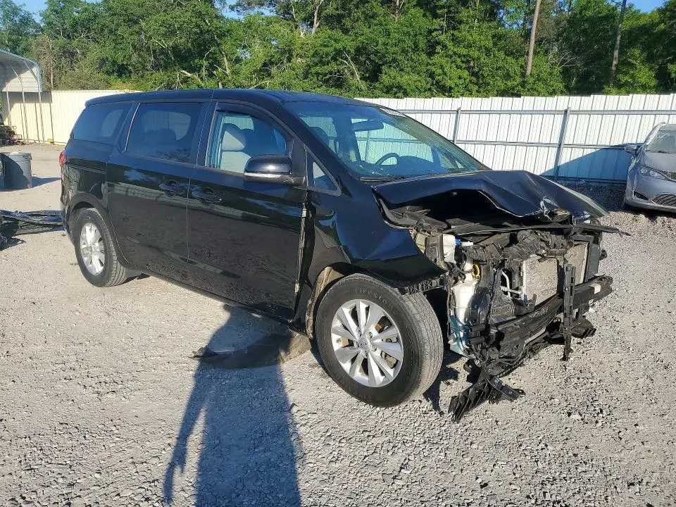 2018 KIA SEDONA LX  