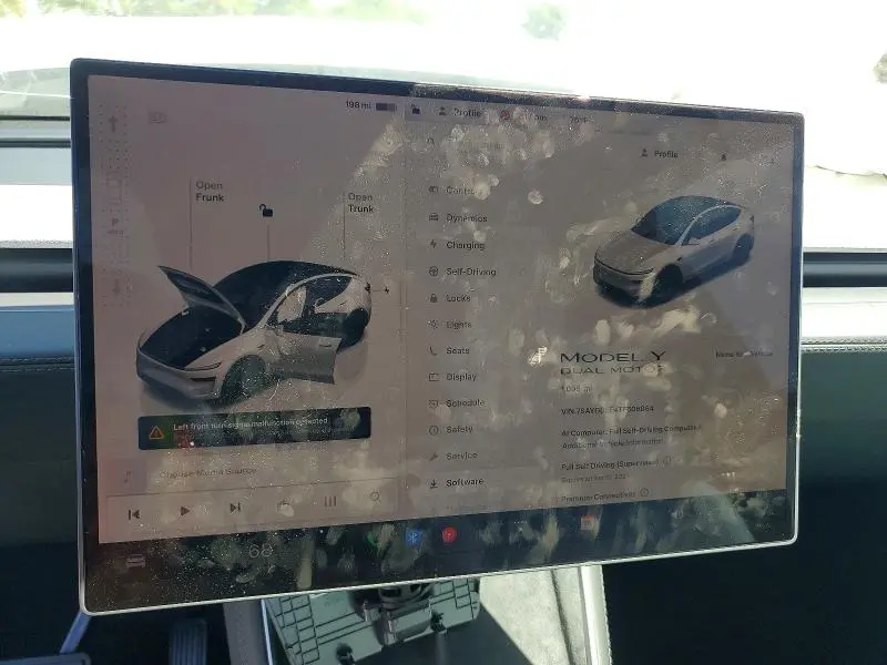 2026 TESLA MODEL Y   