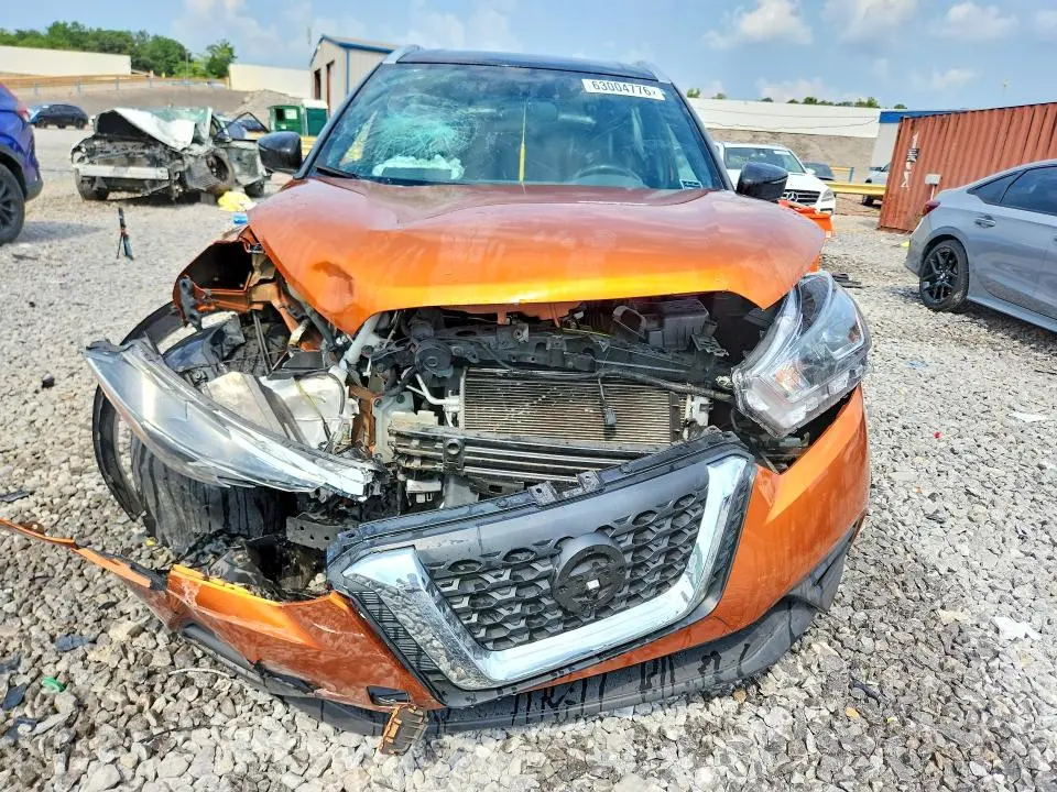 2019 NISSAN KICKS SR  
