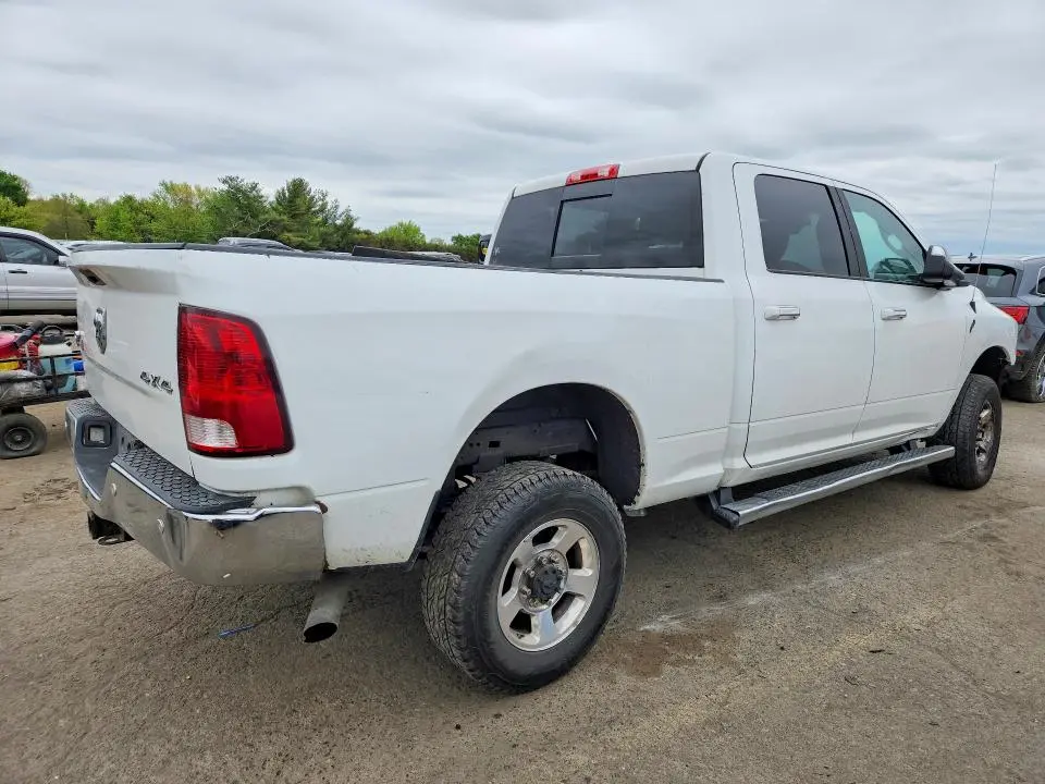 2016 RAM 2500 SLT  